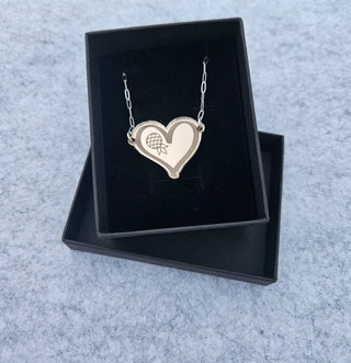 Lifestyle Jewelry: Discreet Symbols, Meaningful Connection & Confidence