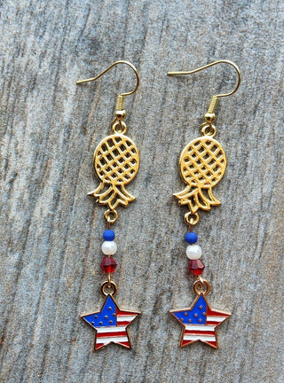 Patriotic Upside Down Pineapple Earrings, American Flag Swinger Earrings, American Star Earrings, Patriotic Pineapple Earrings, USA Earrings