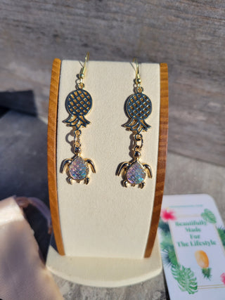 Upside Down Pineapple Sea Turtle Earrings / Holographic Turtle / Gold Swinger Pineapple earrings with a gold sea turtle